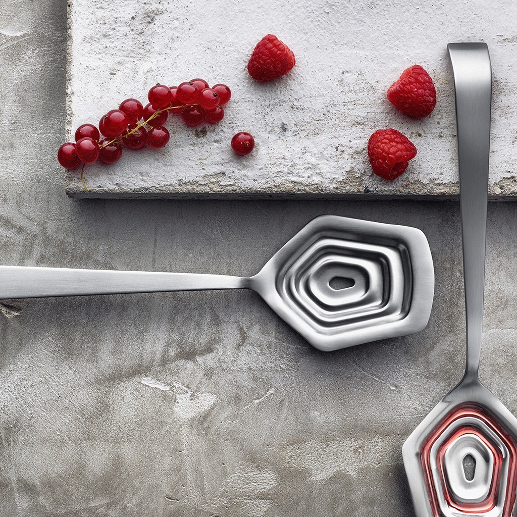 9361012_130904B000245_001.jpg